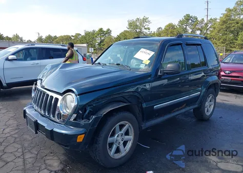 2005 Jeep Liberty Limited Edition из США, поврежденный, VIN 1J4GL58KX5W578646